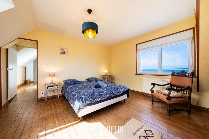 Maison - 92 m² - 5 pièces