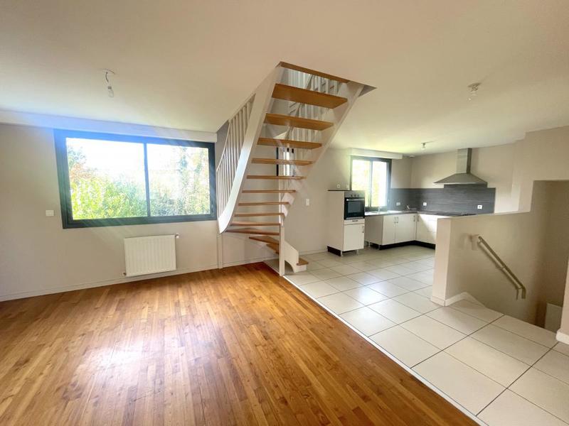 Maison - 95 m² - 5 pièces