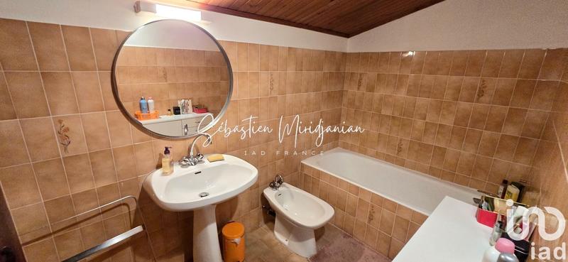 Appartement - 80 m² - 3 pièces