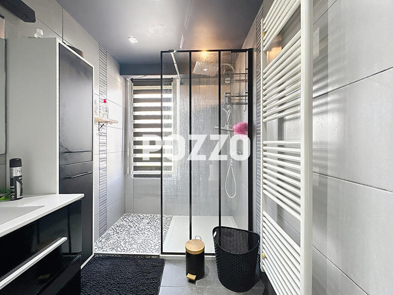 Maison - 85 m² - 5 pièces