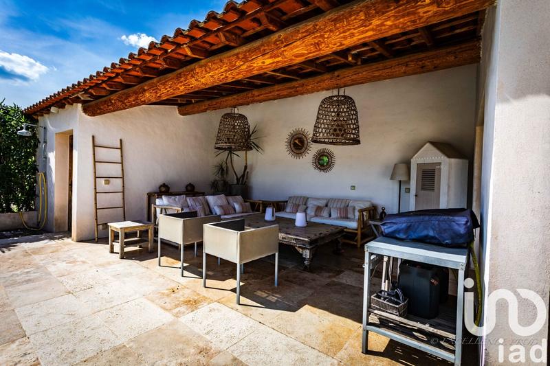 Maison - 180 m² - 6 pièces