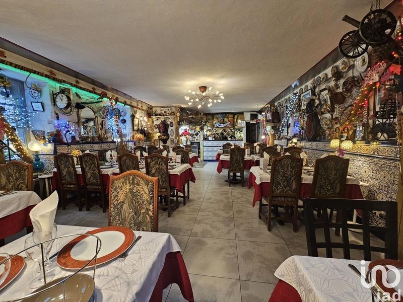 Local commercial - 217 m²