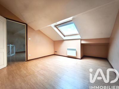 Maison - 83 m² - 5 pièces