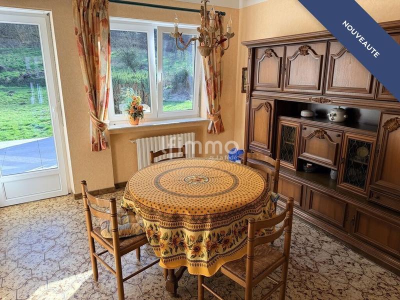 Maison - 140 m² - 5 pièces