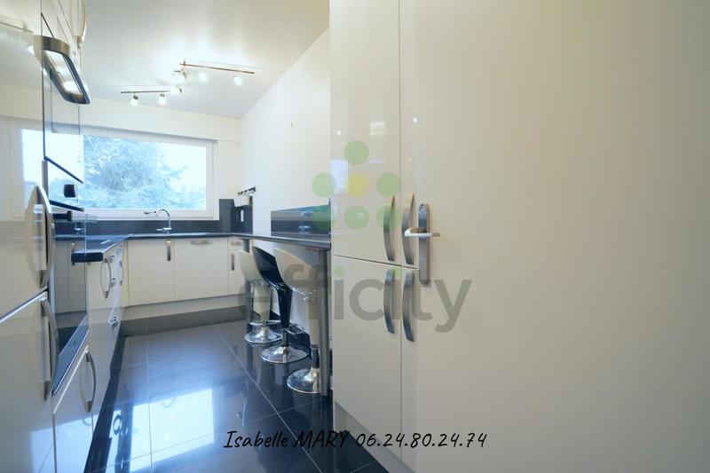 Appartement - 82 m² - 4 pièces