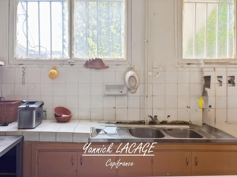 Immeuble - 138 m² - 8 pièces