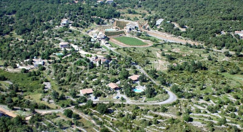 Maison en pierre - 225 m² - 14 pièces