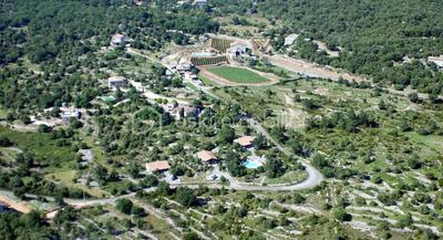 Maison en pierre - 225 m² - 14 pièces