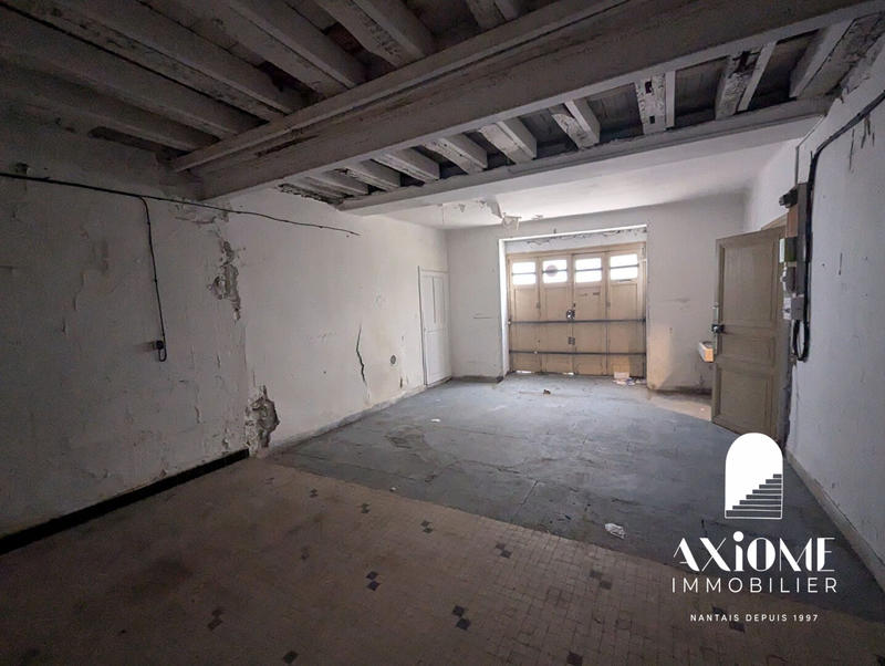 Parking / Garage - 10 m²