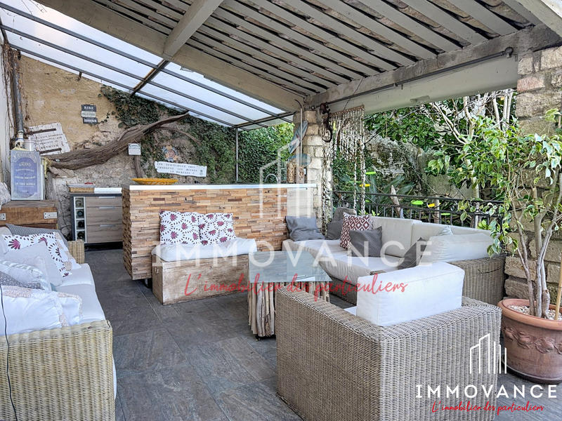 Maison - 275 m² - 7 pièces