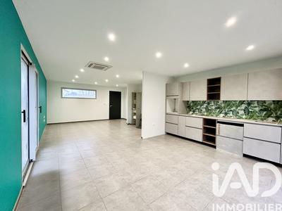 Maison - 99 m² - 4 pièces