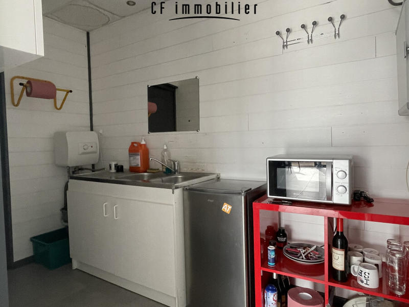 Local commercial - 320 m² - 2 pièces