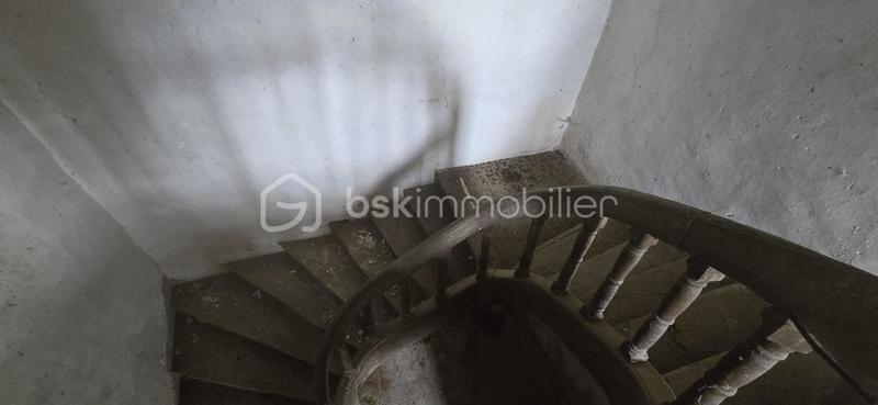 Corps de ferme - 269 m² - 2 pièces