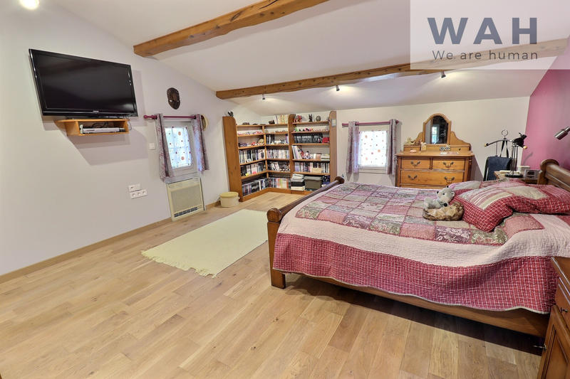 Maison - 187 m² - 6 pièces