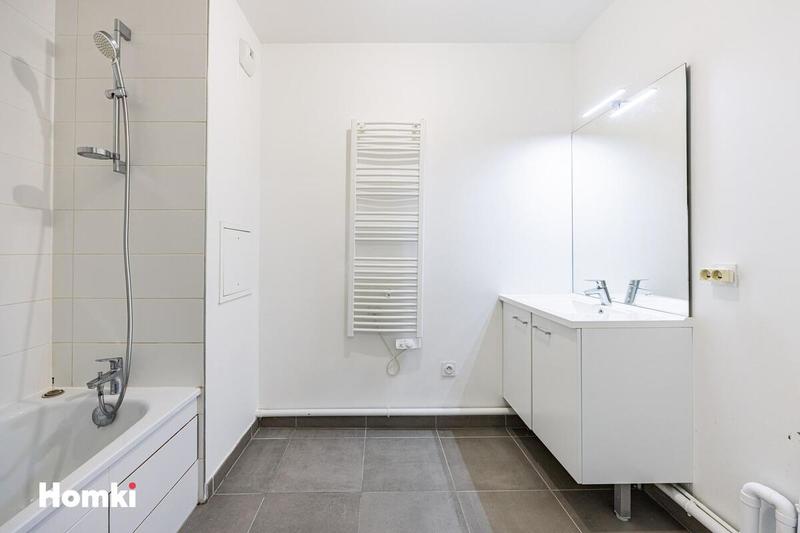 Appartement - 80 m² - 4 pièces