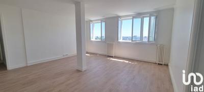 Appartement - 90 m² - 5 pièces