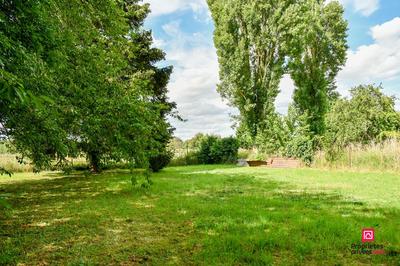 Corps de ferme - 400 m² - 1 pièce