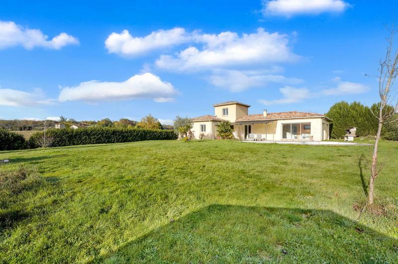 Villa - 160 m² - 7 pièces