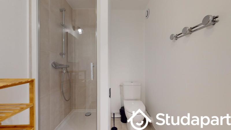 Chambre - 11 m² - 1 pièce