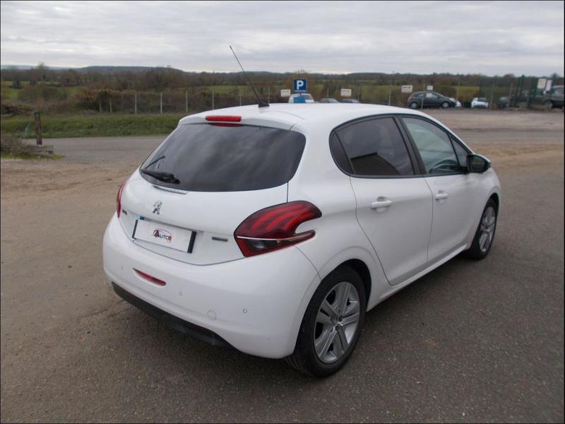 Peugeot 208 1.2 Vti 82 Cv Style