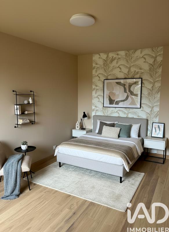 Appartement - 85 m² - 5 pièces