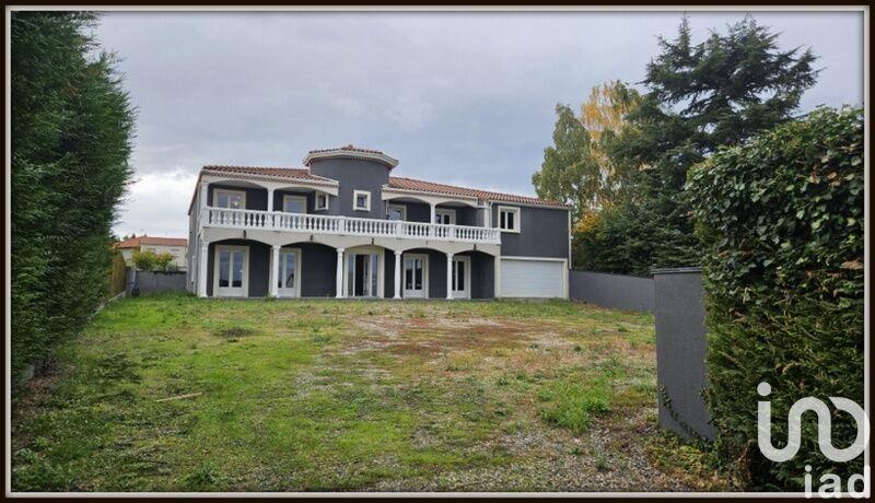 Maison de maîtres - 462 m² - 9 pièces