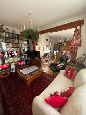 Maison - 218 m² - 6 pièces