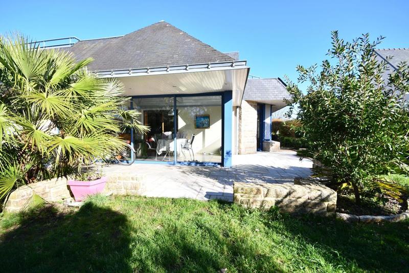 Maison - 215 m² - 2 pièces