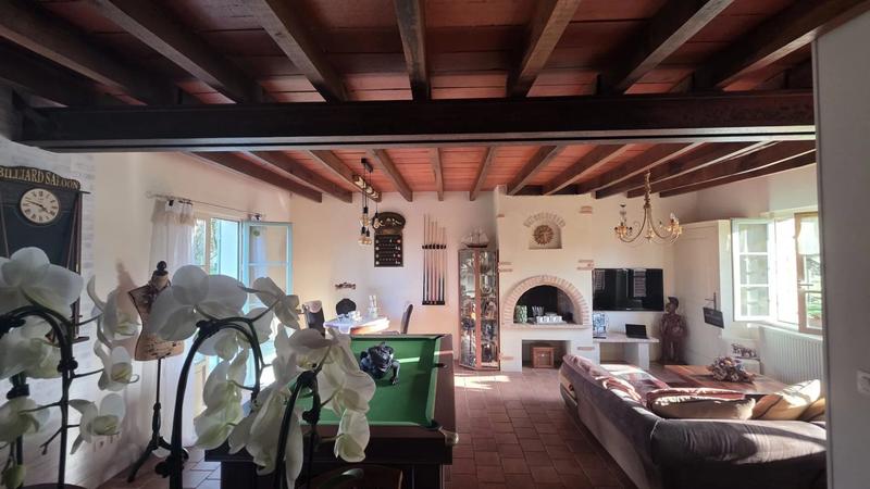 Maison - 205 m² - 6 pièces