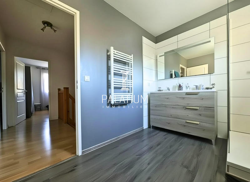 Maison - 98 m² - 4 pièces