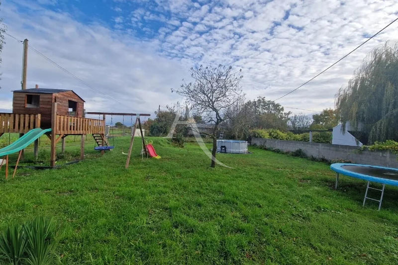 Maison - 110 m² - 4 pièces