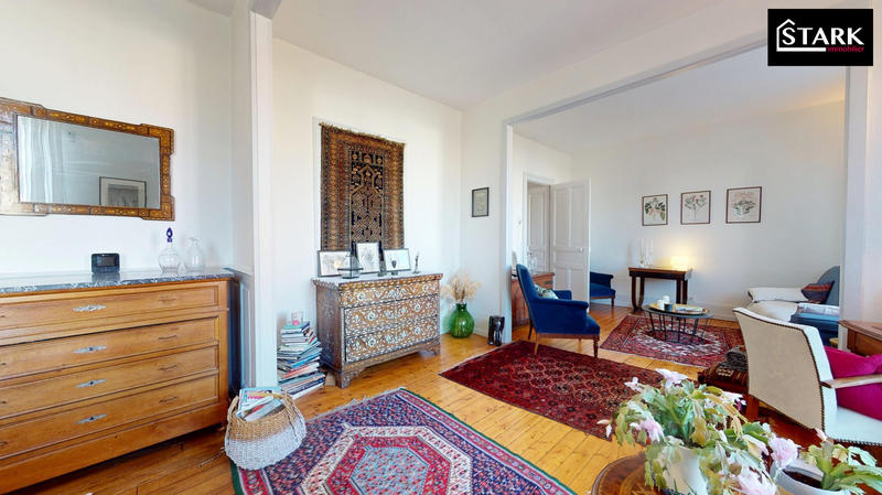 Appartement - 131 m² - 7 pièces