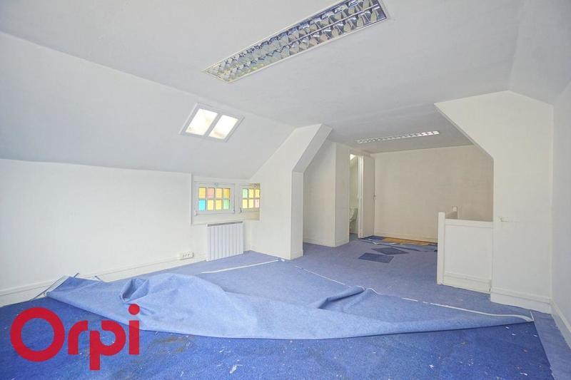 Local commercial - 107 m²