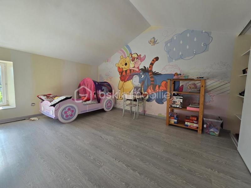 Maison en pierre - 188 m² - 7 pièces