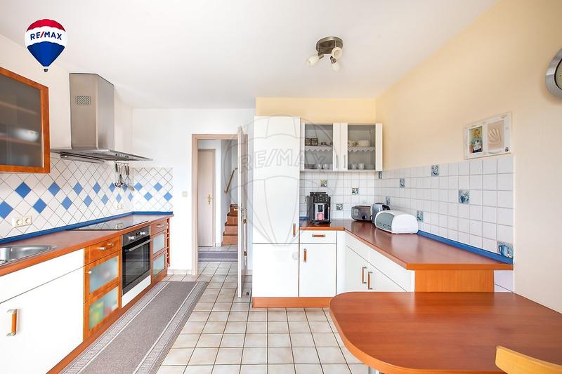 Maison - 99 m² - 5 pièces