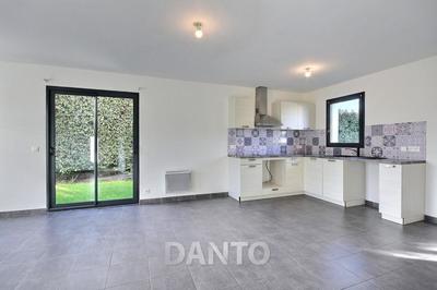 Maison - 103 m² - 5 pièces