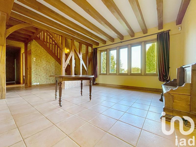 Maison - 239 m² - 10 pièces