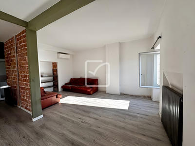 Maison - 166 m² - 8 pièces