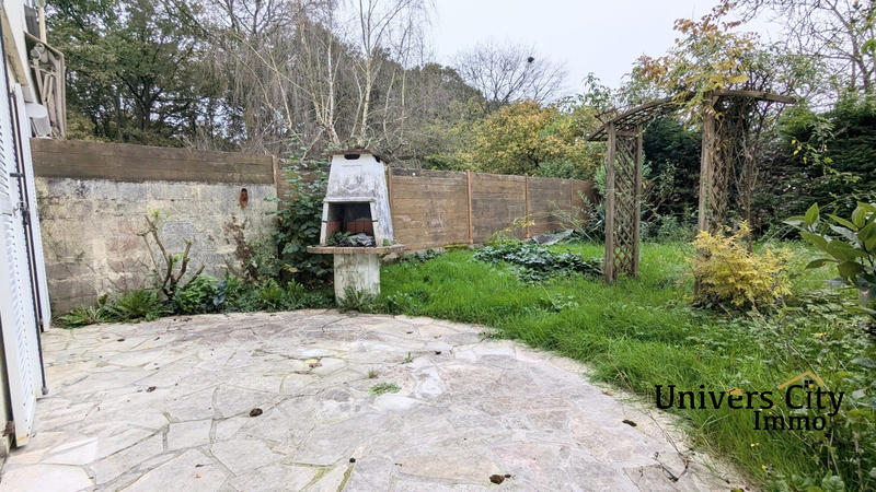 Maison - 93 m² - 4 pièces