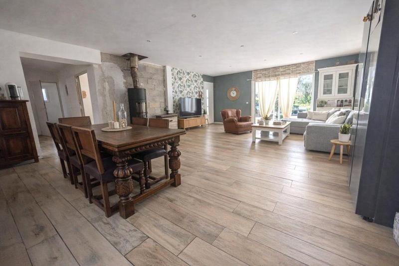 Villa - 200 m² - 5 pièces