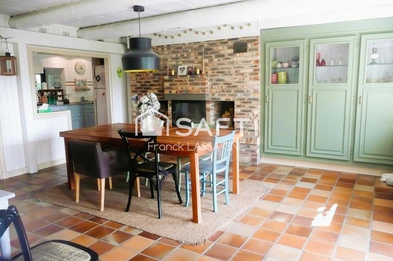 Maison - 237 m² - 7 pièces