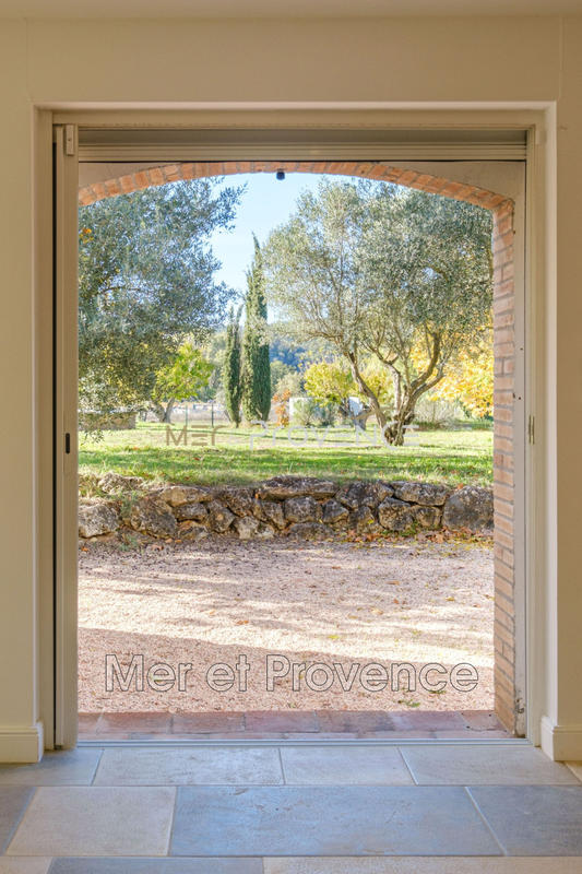 Villa - 250 m² - 8 pièces