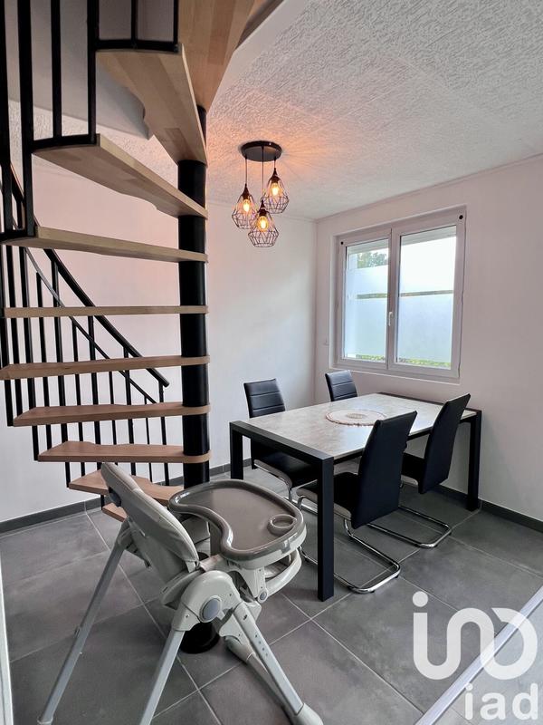 Maison - 88 m² - 6 pièces