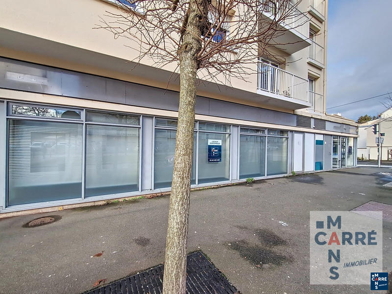 Local commercial - 139 m² - 7 pièces