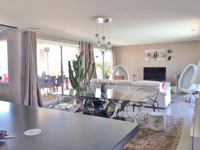 Villa - 157 m² - 6 pièces