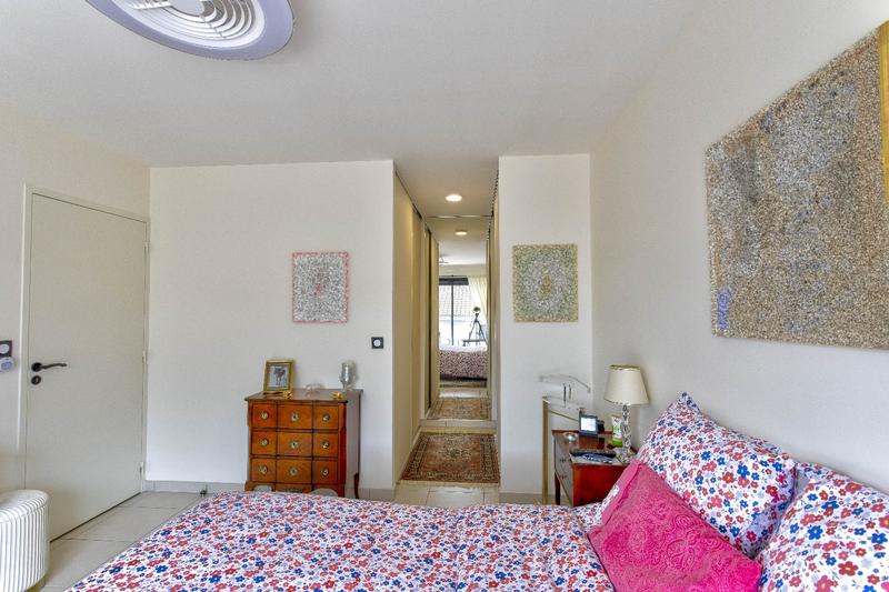 Viager - Appartement - 97 m² - 4 pièces