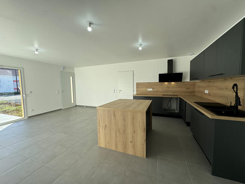 Maison - 83 m² - 4 pièces