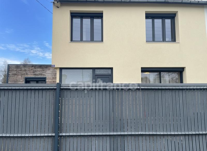 Maison - 105 m² - 5 pièces