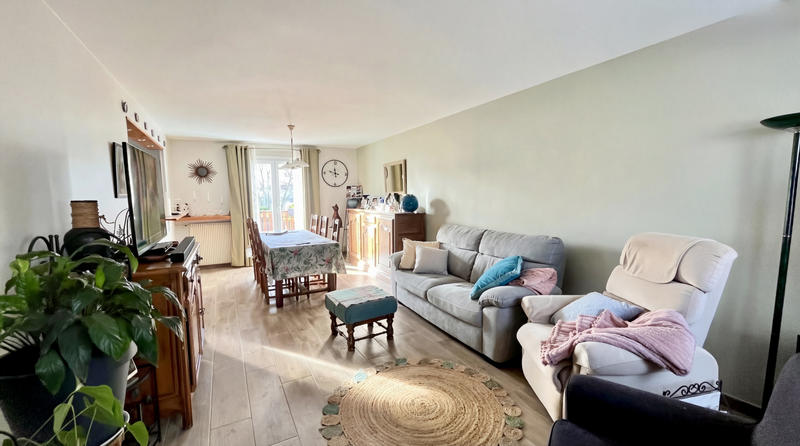 Maison - 90 m² - 4 pièces