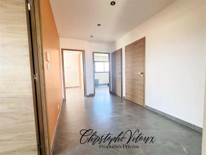 Demeure - 173 m² - 6 pièces